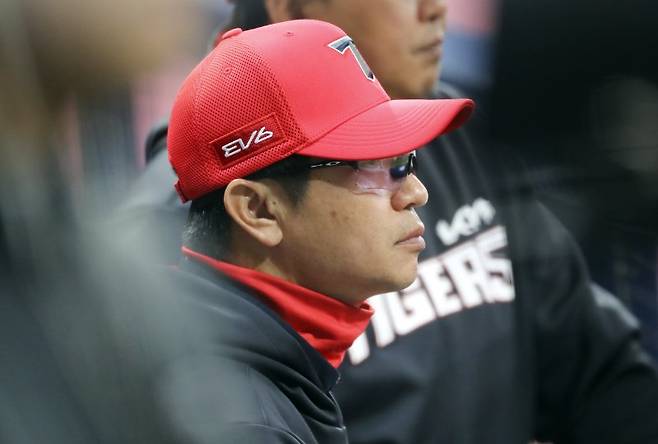 "6월 말 한 번 승부를 걸 수 있는 시간이 돌아온다. 아직 KIA는 잘 버티고 있다" (연합뉴스)