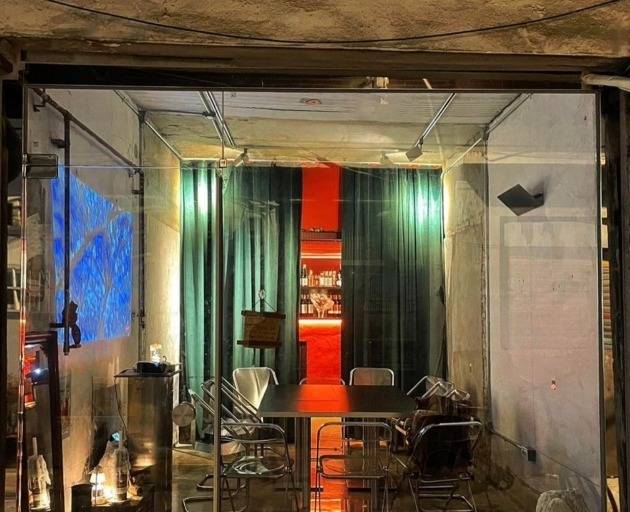 성수동 와인바 내부 모습.