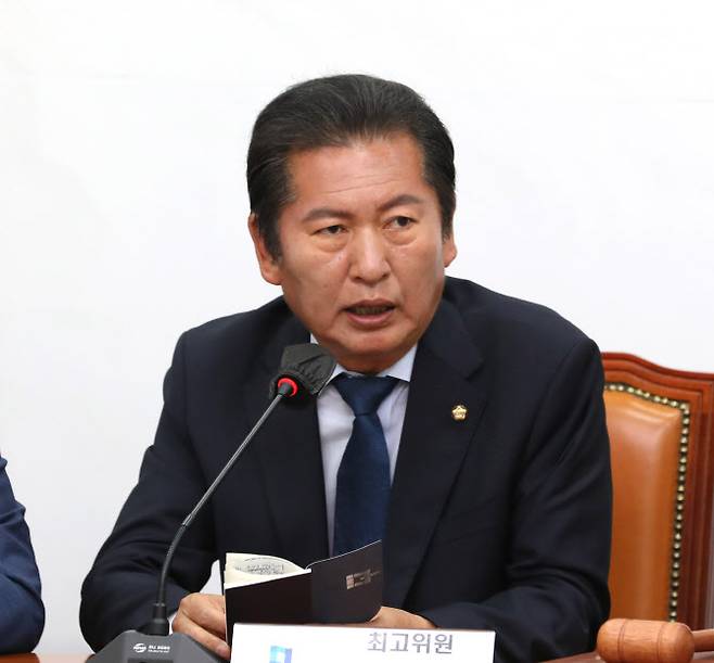 정청래 더불어민주당 최고위원이 5일 오전 서울 여의도 국회에서 열린 최고위원회의에서 발언하고 있다.(사진=뉴시스)