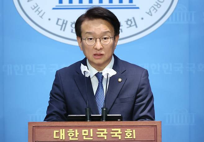 더불어민주당 권칠승 수석대변인./연합뉴스