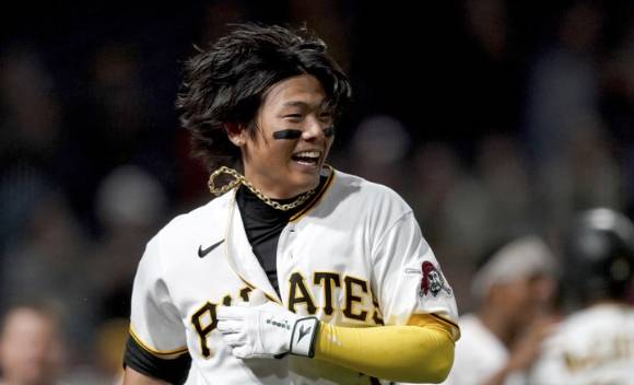 MLB 피츠버그에서 뛰고 있는 배지환은 5일(한국시간) 열린 세인트루이스와 홈 경기 결승타 주인공이 됐다. 그는 이날 4타수 2안타 2타점 2도루로 만점 활약했다. [사진=뉴시스]