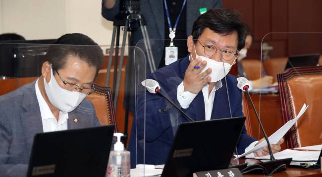 김형동 국민의힘 의원(오른쪽). 국회사진기자단