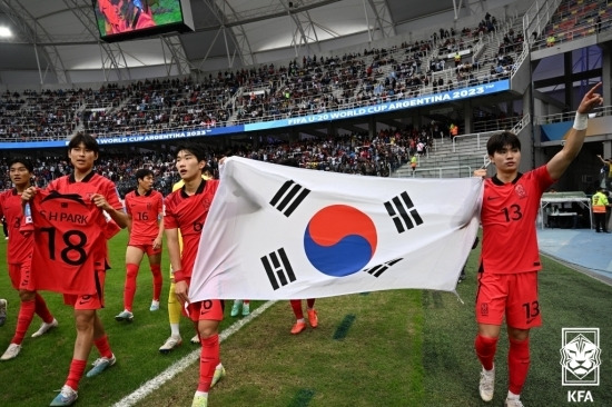 온갖 악재를 극복하고 이겨낸 한국 U-20. 그들이 또 한 번 이룬 4강 신화는 한국축구의 축복이다. 사진=대한축구협회 제공