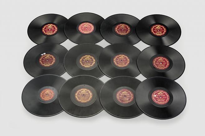 A 1928 Joseon royal court music album, "Joseon Aak," produced by Victor Records using microphones for the first time in Korea (NGC)