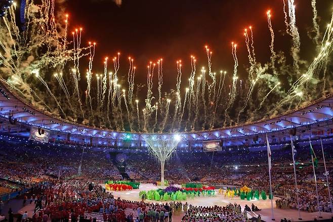 지엠컴은 2016년 벤쿠버 동계올림픽에서 삼성전자의 고객응대 행사를 주관했다.