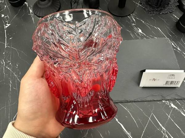 - 게임에선 나오지도 않으신 분이 여기 계시네