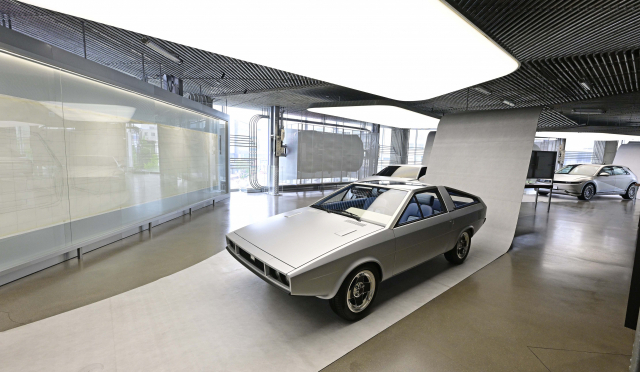 현대모터스튜디오 서울에서 국내 최초로 공개되는 ‘포니 쿠페 콘셉트’ 복원 모델. 사진 제공=현대차그룹