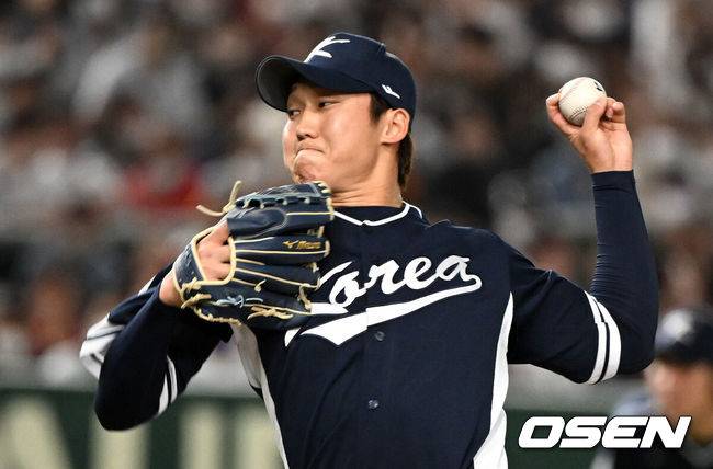 [OSEN=도쿄(일본), 손용호 기자]&nbsp;이강철&nbsp;감독이 이끄는 대한민국 월드베이스볼클래식(WBC) 대표팀이 10일 일본 도쿄돔에서 일본과 1라운드 B조 경기를 가졌다.7회말 한국 구창모가 마운드에 올라 역투하고 있다. 2023.03.10 /spjj@osen.co.kr