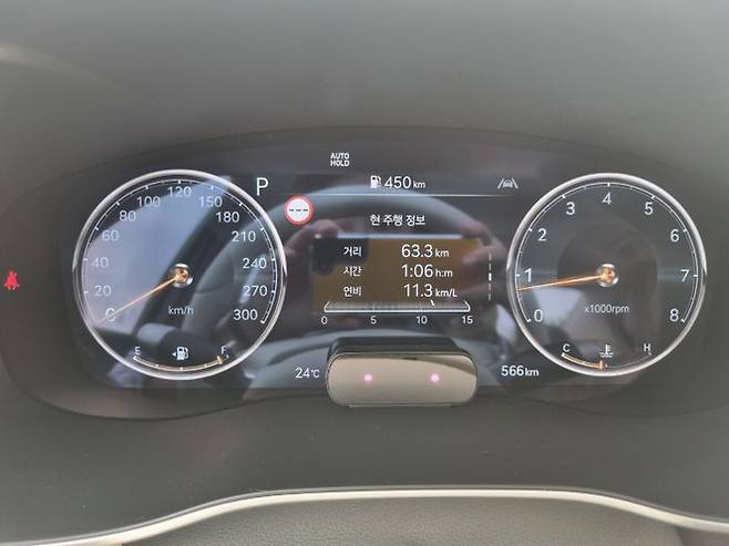 시승을 마치고 계기판에 표시된 연비는 11.3km/L. 연비 운전을 하지 않았음 에도 준수한 수준을 보여준다 .ⓒ데일리안 편은지 기자