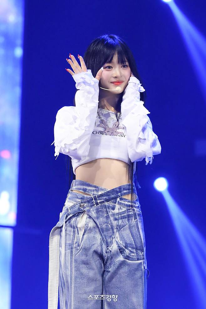 ‘위버스콘’ 뉴진스 하니. 하이브 제공