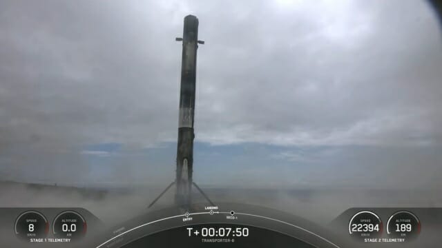 팰컨 9 로켓의 1단계 로켓은 임무를 수행한 후 다시 반덴버그 우주기지로 착륙했다. 이번은 200번째 로켓 착륙이다. (사진=스페이스X)