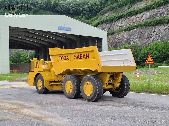 새안, 30톤급 굴절식 전기 덤프트럭 (건설기계부품연구원 종합성능시험센터)