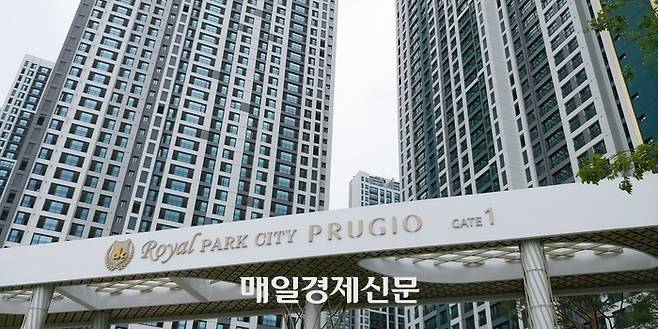 인천 서구 백석동 ‘검암역 로열파크씨티 푸르지오’. [이가람 기자]
