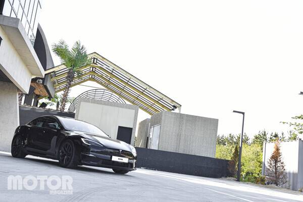 ​테슬라 모델 S 플레드 사진 모터매거진 윤성 기자​