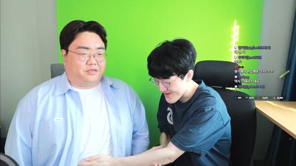 - 강원기 넥슨 메이플스토리 총괄 디렉터, 명예훈장