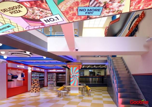 치킨 프랜차이즈 굽네 운영사인 지앤푸드는 오는 15일 마포구 홍대 앞에 첫 플래그십 스토어 '굽네 플레이타운'을 개점한다고 14일 밝혔다. 사진=지앤푸드