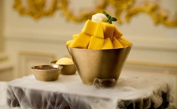 최근 인기를 끌고 있는 9만2000원짜리 '제주 애플망고 빙수'. /사진=롯데호텔 서울