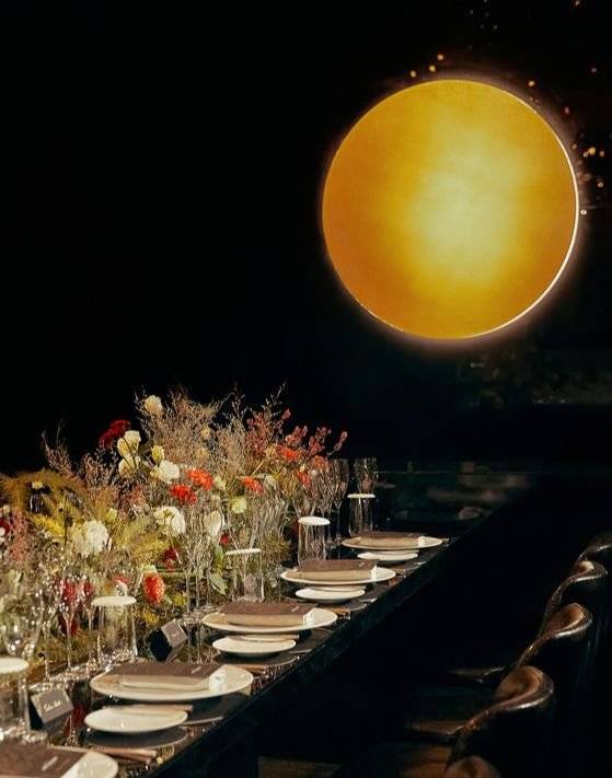 2015년 강렬했던 햇빛을 형상화한 설치작품. [사진 모엣 & 샹동]