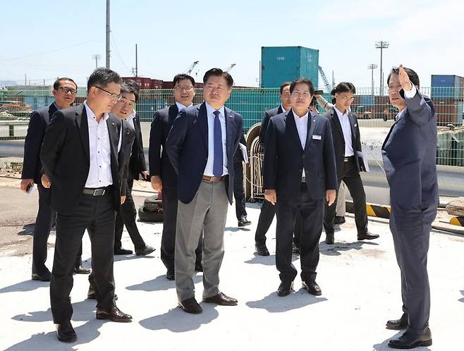 고흥 녹동신항 방문한 오영훈 제주지사. 고흥군 제공 *재판매 및 DB 금지