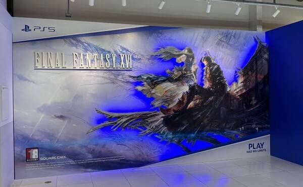 - 단체 사진을 촬영할 수 있는 공간도 널널하다