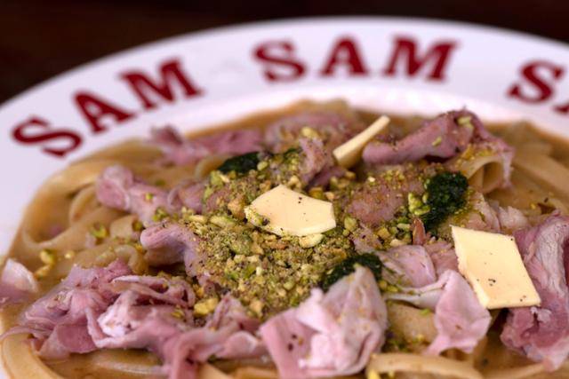 김훈 셰프가 운영하는 쌤쌤쌤의 메뉴 ‘잠봉뵈르 파스타'. 이한호 기자 han@hankookilbo.com