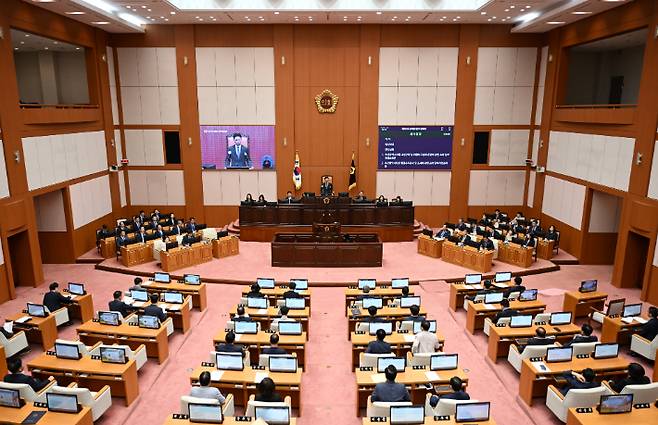 부산시의회는 21일 제2차 본회의를 끝으로 제314회 정례회를 폐회했다.부산시의회 제공