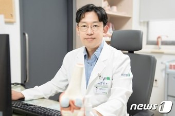 부산부민병원 정형외과 김상우 관절연구소장(부산부민병원 제공).