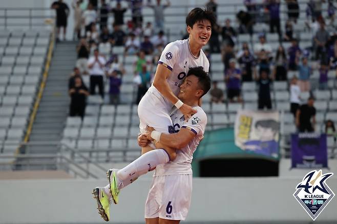 멀티골을 터트린 안양 김정현(한국프로축구연맹 제공)