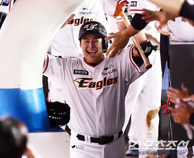 노시환이 7회말 1사에서 역전 1점 홈런을 터트렸다. 대전=정재근 기자 cjg@sportschosun.com