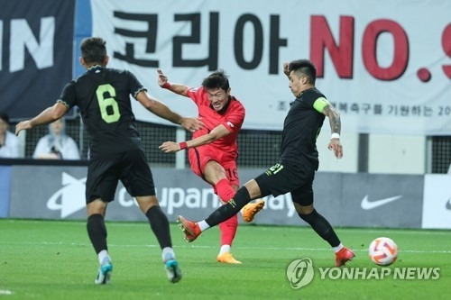 지난 20일 대전월드컵경기장에서 열린 축구 국가대표팀 평가전 한국과 엘살바도르의 경기에서 황의조가 득점하고 있다 / 연합뉴스 제공