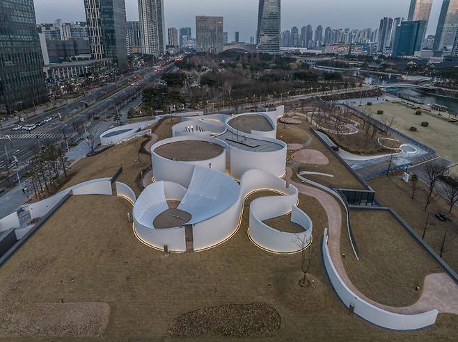 인천 송도에 위치한 국립세계문자박물관이 29일 개관했다. 문화체육관광부 제공.