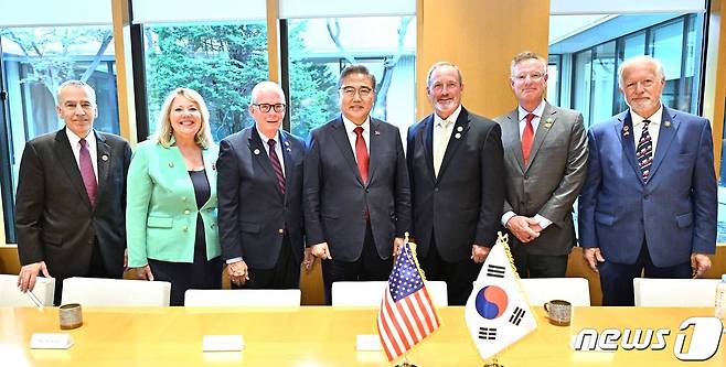 박진 외교부 장관이 30일 미국 하원 에너지 소위원회 대표단을 면담했다. (외교부 제공) 2023.6.30./뉴스1