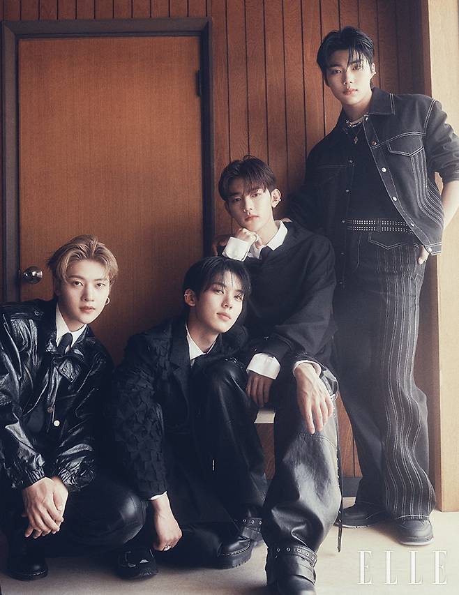 매튜가 입은 라이더 재킷과 레더 팬츠는 모두 Ul:kin. 이어링은 Vokchoi. 레이스업 슈즈는 Dr. Martens. 화이트 셔츠와 타이는 모두 스타일리스트 소장품. 유진이 입은 블레이저는 Ul:kin. 팬츠는 We11done. 스니커즈는 Asics. 이어 커프는 Vokchoi. 링은 Swarovski. 화이트 셔츠와 타이는 모두 스타일리스트 소장품. 하오가 입은 후디드 톱은 Fendi by Marc Jacobs. 레더 팬츠는 We11done. 이어 커프는 Vokchoi. 링은 Swarovski. 로퍼는 Dr. Martens. 화이트 셔츠와 타이는 모두 스타일리스트 소장품. 건욱이 입은 트러커 재킷과 팬츠는 모두 Neu_in. 네크리스와 이어 커프는 모두 Vokchoi. 슬리브리스 톱은 스타일리스트 소장품. 스니커즈는 Axel Arigato.