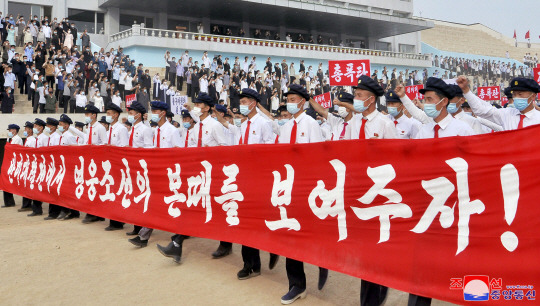 6ㆍ25전쟁 발발 73주년인 25일 ‘6ㆍ25 미제반대투쟁의 날 군중집회’가 각 도에서 진행됐다고 28일 조선중앙통신이 보도했다. 연합뉴스