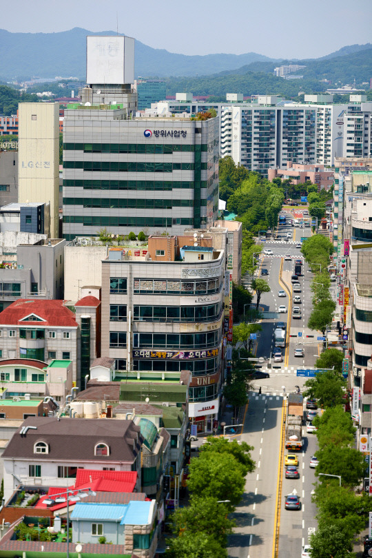 대전 서구 옛 마사회 건물에 입주한 방위사업청 전경. 사진=김영태 기자