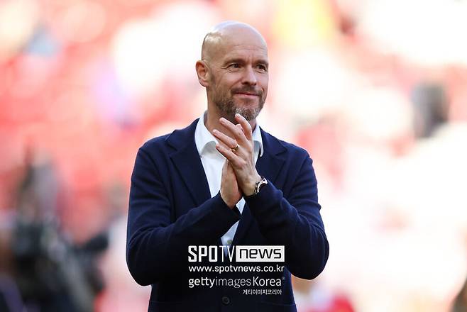 ▲ 블라호비치를 주시하는 에릭 텐 하흐 감독