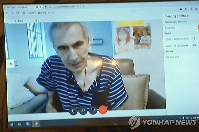 앙상한 모습의 사카슈빌리 조지아 전 대통령 [AP 연합뉴스 자료사진. 재판매 및 DB 금지]