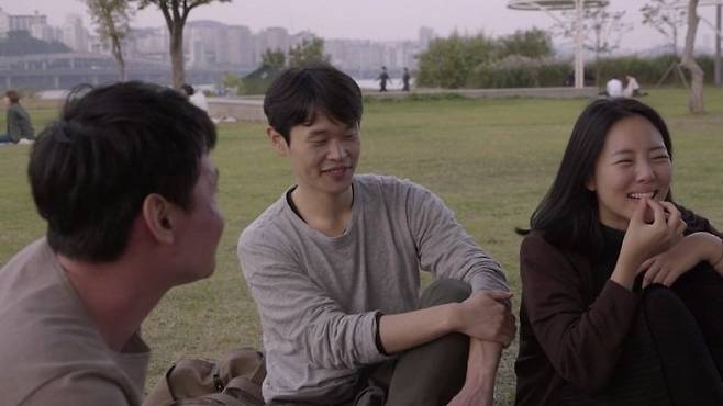 영화 '한강에게' 속 강길우 공식 스틸컷.