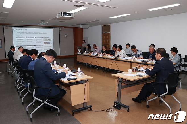 6일 전북 진안군이 김치원료 공급단지 구축사업 타당성 연구용역 중간보고회를 갖고 있다.(진안군제공)2023.7.6/뉴스1