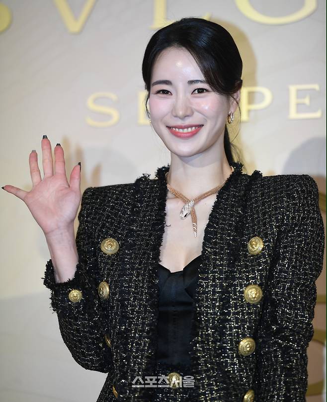 임지연이 28일 서울 삼청동 국제갤러리에서 열린 ‘불가리 세르펜티 75주년, 그 끝없는 이야기’전 개최 기념 포토콜 행사에서 포즈를 취하고 있다. 2023. 6. 28.최승섭기자 thunder@sportsseoul.com