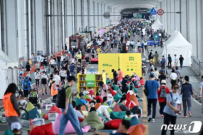 2023 차 없는 잠수교 뚜벅뚜벅 축제. 2023.6.11/뉴스1 ⓒ News1 박정호 기자