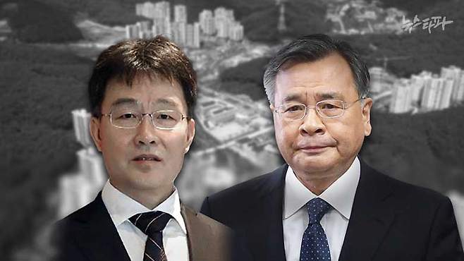 김만배 전 기자(왼쪽)와 박영수 전 특별검사