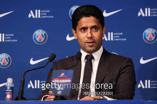 나세르 알 켈라이피 PSG 회장은 음바페에게 재계약 서명을 요구했지만, 아직까지는 소식이 전해지지 않았다. 사진=게티이미지