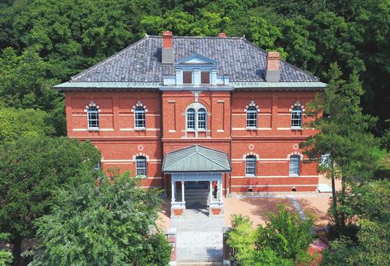 Mokpo Modern History Museum No. 1 sits atop a hill looking down at Manho-dong and Yudal-dong. [MOKPO CITY]