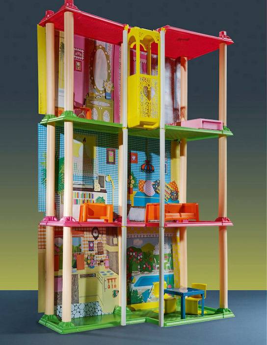 1974년 바비의 3층 짜리 '타운하우스'. 당시 유행하던 모더니즘 스타일이 반영됐다. [마텔, 책 '바비 드림하우스: 건축적 연구' 갈무리]