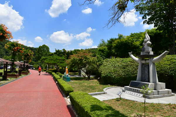 성씨 조각공원