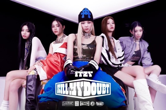 ITZY. 사진 ㅣJYP