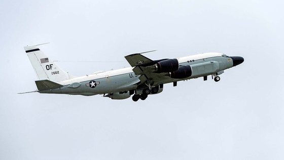 미 공군 정찰기 RC-135S 코브라볼. 연합뉴스.