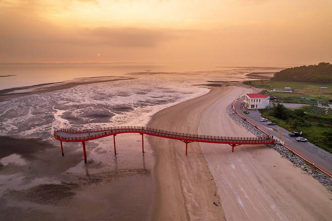 홍성 노을전망대 [전문가투어 워킹그룹, ‘지앤씨21’ 드론 촬영]