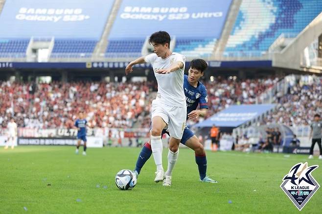 프로통산 500경기 출전을 달성한 기성용. ⓒ 한국프로축구연맹